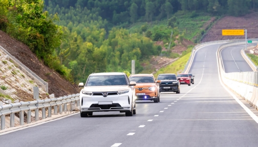VinFast cán mốc 100.000 ô tô bán ra trong 9 tháng đầu năm 2025