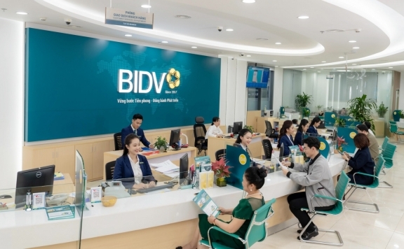 Điểm tin ngân hàng ngày 26/4: BIDV công bố kế hoạch tăng vốn gần 22.000 tỉ đồng