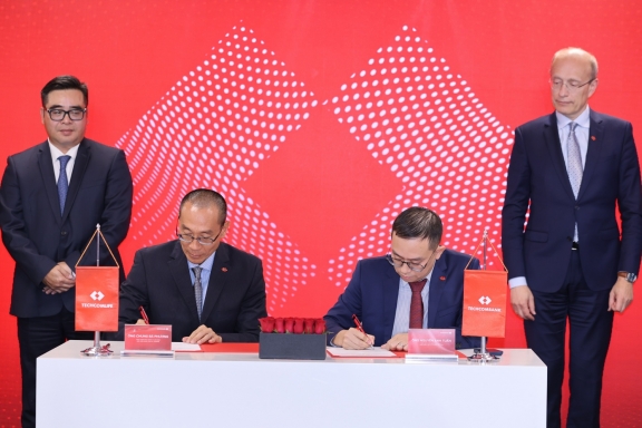 Techcombank phân phối sản phẩm Techcom Life: Bước tiến mới cho hệ sinh thái tài chính - bảo hiểm liền mạch