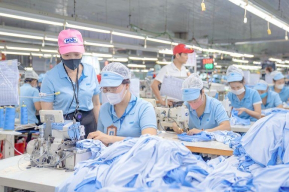 Tranh thủ Mỹ ngưng thuế, Tập đoàn Dệt May Việt Nam quyết tâm về đích các đơn hàng quý 2 trong 90 ngày 