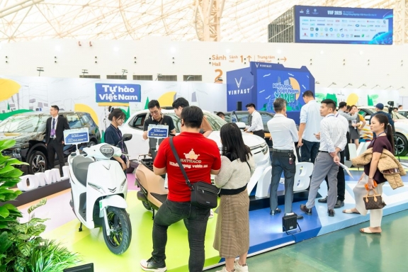 Các “ông lớn” mang gì đến Tuần lễ Công nghiệp và Công nghệ Việt Nam 2025?