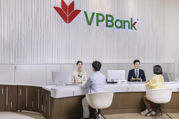 Tăng trưởng đồng bộ ở cả tín dụng và huy động, VPBank sẵn sàng hiện thực hóa kế hoạch kinh doanh năm 2025