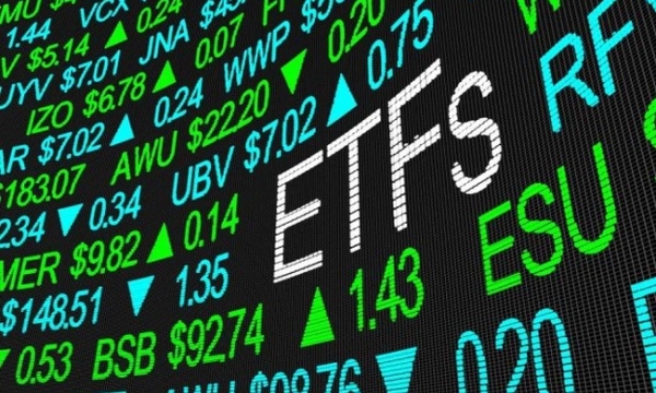 Sau nhiều tháng ngày bán ròng, FTSE Vietnam ETF bất ngờ mua ròng giá trị lớn