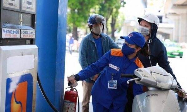 Trình phương án giảm 1.000 đồng/lít thuế bảo vệ môi trường đối với xăng