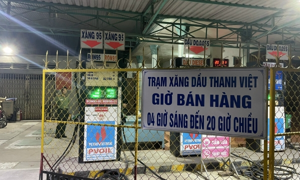 Giảm thời gian bán hàng, một cửa hàng xăng dầu bị phạt 15 triệu đồng