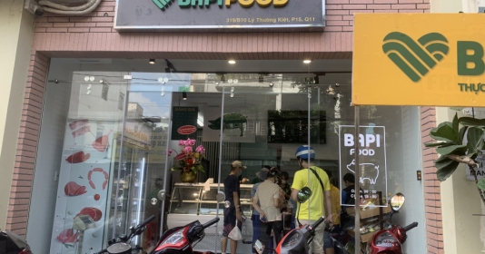 Sau ‘thịt heo ăn chuối’, Bapi Food của Hoàng Anh Gia Lai sẽ bán thêm 'thịt gà đi bộ'