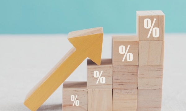 Từ 10/10, một ngân hàng đẩy lãi suất tiền gửi cao nhất lên 8,6%/năm