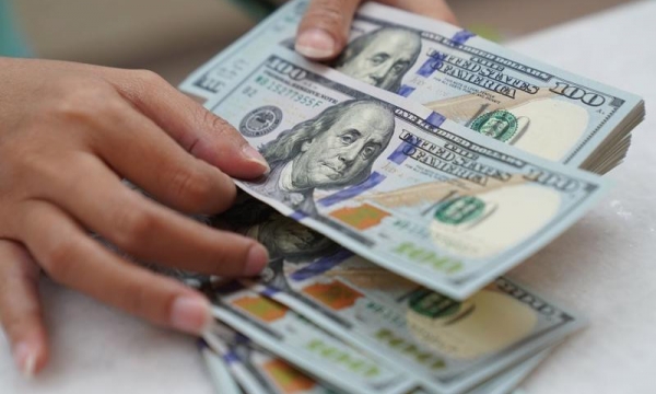 Tỷ giá tiếp tục tăng mạnh, VND đã giảm bao nhiêu so với USD kể từ đầu tháng 10 tới nay?