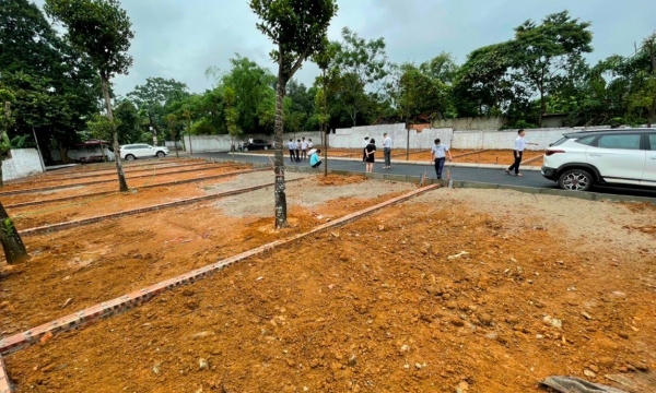 Đất nền phân lô tách thửa: Bán xong “cò đất” cũng né khi nhận bán lại