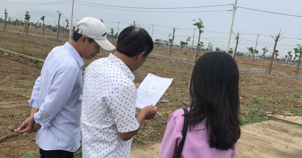Thị trường bất động sản trầm lắng, môi giới khốn khó đi vay tiền