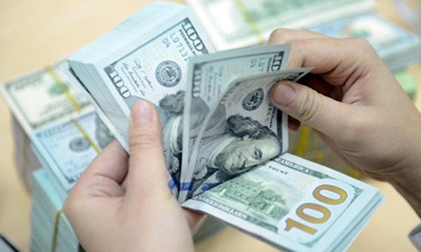 Tỷ giá ngoại tệ hôm nay 27/10:  Đồng USD trượt dài