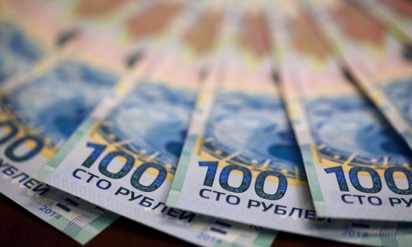 Mỹ làm mất uy tín đồng USD bằng cách vũ khí hóa nó