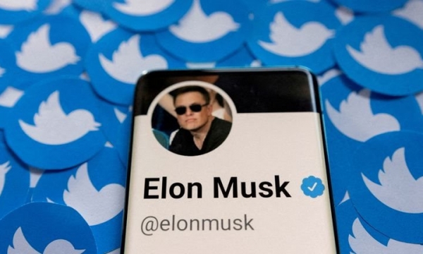 Ông hoàng chơi sốc Elon Musk: chốt thu phí tài khoản tick xanh Twitter 8 USD/tháng