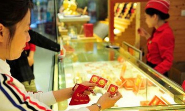 Những người đầu cơ vàng cần thận trọng trong thời gian tới