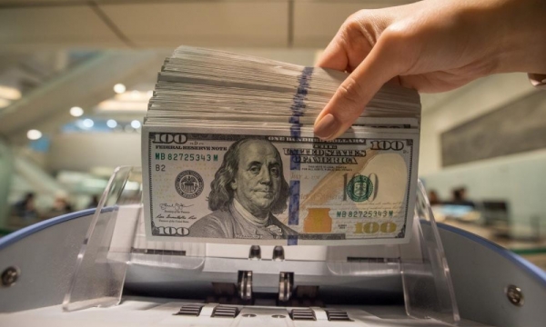 USD chững lại, Bitcoin mất mốc 17.000 USD, thị trường 'nín thở' chờ đợi quyết định lãi suất của Fed