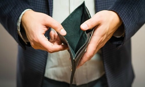 Một doanh nghiệp bất động sản “năm lần bảy lượt” khất trả cổ tức