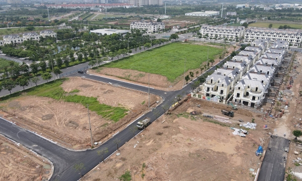 Bản tin 7 ngày địa ốc: Làn sóng nợ lương, sa thải nhân sự bất động sản có xu hướng gia tăng