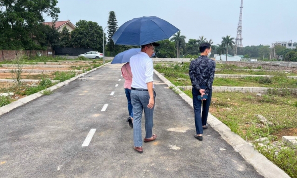 Giá bất động sản giảm sâu, nhà đầu tư vẫn lãi gấp 3 lần sau khi bán đất