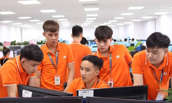 Công ty nhà người ta: FPT Telecom hỗ trợ nhân viên vay mua nhà - tậu xe với lãi suất chỉ từ 4%, chưa bằng...