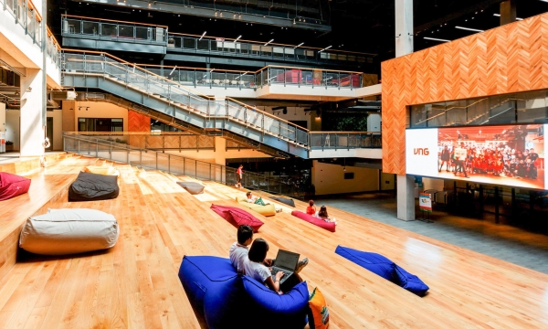 Doanh nghiệp vừa có hơn 10 phiên trần liên tiếp từng được báo Nhật Bản gọi tên 'đáng mong đợi ở châu Á'