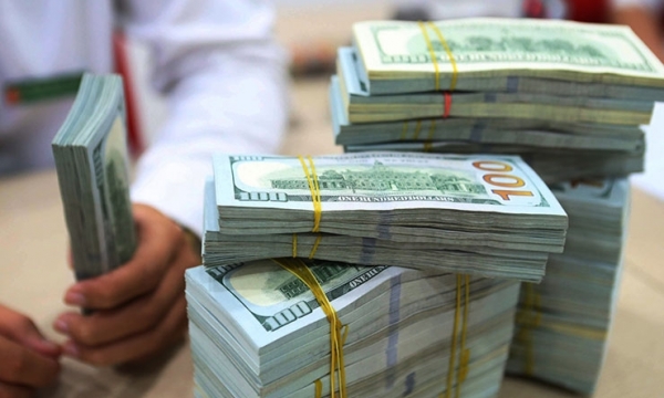 Tỷ giá ngoại tệ hôm nay 26/2: Đồng USD giữ mức cao