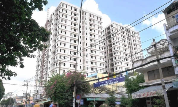 Thủ tướng yêu cầu kiểm tra thông tin hàng loạt ngân hàng rao bán nợ