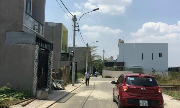 Đất nền phía Nam lao dốc, “điểm nóng” Cần Giờ, Hóc Môn, Quận 9 đang diễn biến thế nào?