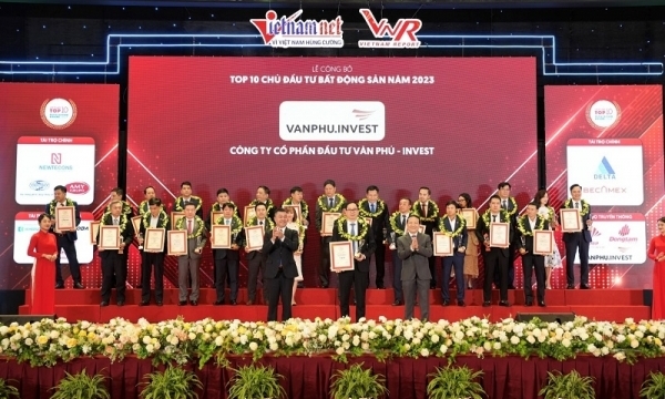 Văn Phú – Invest vào Top 10 Chủ đầu tư Bất động sản năm 2023 do Vietnam Report xếp hạng