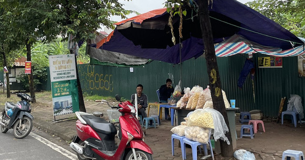Môi giới đất nền bỏ nghề đi bán đồ ăn vặt, trà sữa, chạy xe ôm: “Chưa bao giờ thấy khổ như bây giờ”