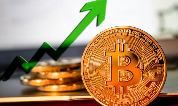 Bitcoin tăng 12% dù không còn nhiều người giao dịch