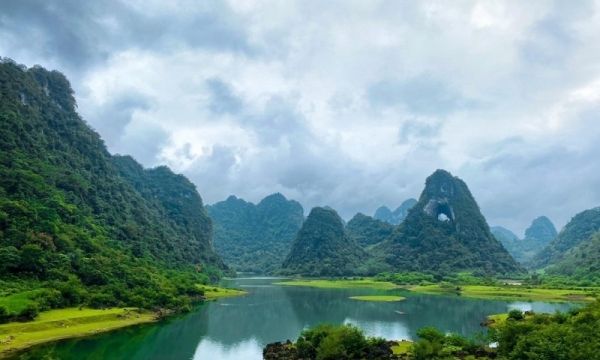 Hồ Thang Hen - Bức tranh thiên nhiên đa sắc nơi miền non nước Cao Bằng