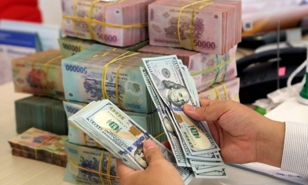 Tin ngân hàng ngày 24/10: Kiều hối về TP HCM 9 tháng tăng 40%