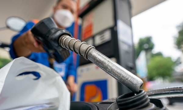 Giá xăng trong nước có thể tăng vào chiều 31/10