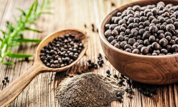 Giá tiêu hôm nay 21/11: Thị trường trong nước ổn định