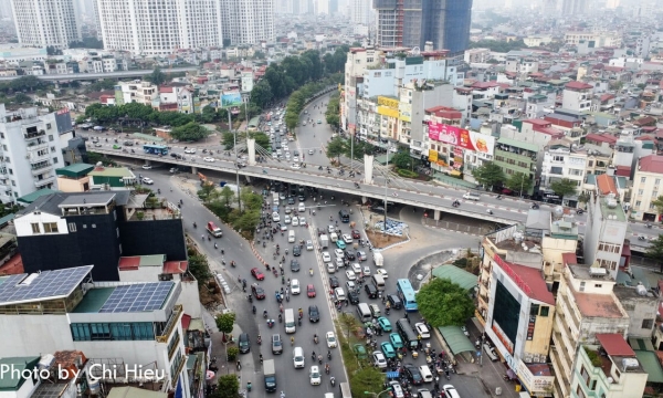 Diện mạo mới của nút giao Ngã Tư Sở sau khi xén đảo mở rộng đường