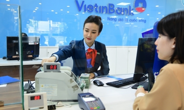 Tin ngân hàng ngày 28/12: VietinBank tiếp tục giảm lãi suất huy động