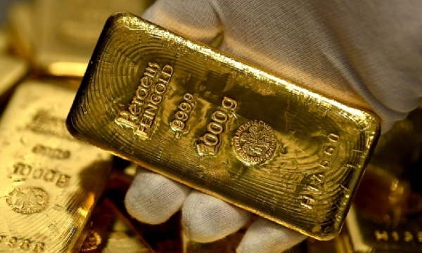 Giá vàng thế giới đi xuống, SJC giữ ổn định trên 74 triệu đồng/lượng