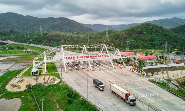Vì sao nhà đầu tư giao thông 'gánh' nợ ngân hàng?