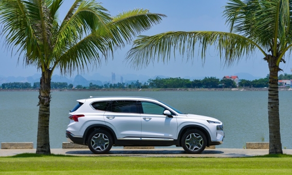 Giá Hyundai Santa Fe lăn bánh cuối tháng 5/2024 cực hấp dẫn, đe nẹt Ford Everest và Toyota Fortuner