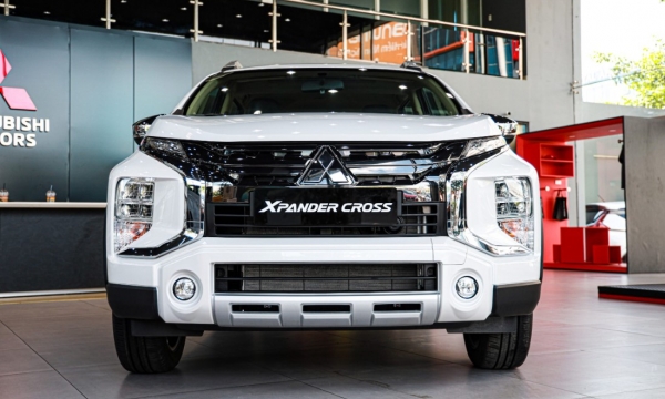 Giá xe Mitsubishi Xpander Cross lăn bánh cuối tháng 6/2024: Tưng bừng ưu đãi, áp đảo Suzuki XL7