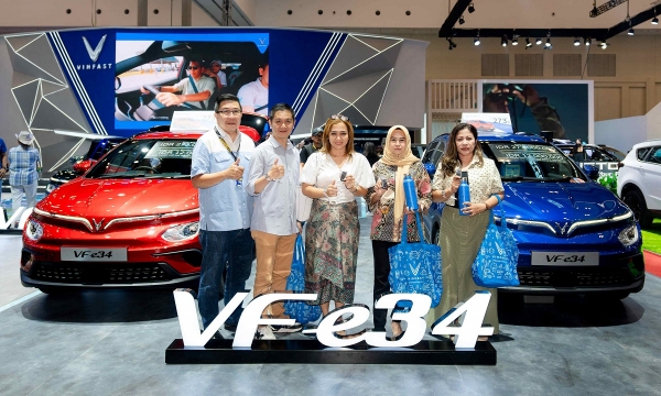 Lô SUV điện VinFast VF e34 đầu tiên chính thức được bàn giao tại Indonesia