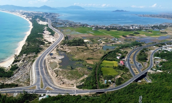 Thu hồi hơn 190 ha đất, mặt nước của dự án chậm tiến độ tại Vịnh Vân Phong