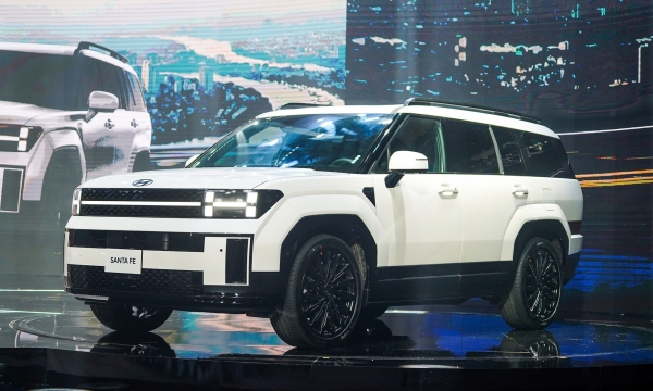 Giá lăn bánh Hyundai Santa Fe 2024 mới tại Việt Nam ở mức cực mềm', tuyên chiến Toyota Fortuner