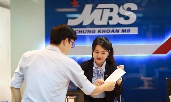 Một công ty chứng khoán công bố báo cáo tài chính quý III sớm, doanh thu hoạt động tăng 50%