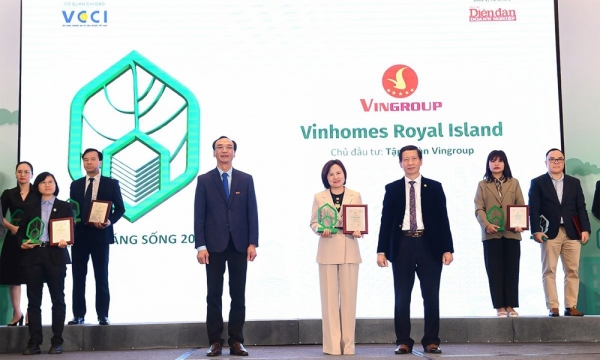 Giành cú đúp giải thưởng, Vinhomes Royal Island khẳng định vị thế trên thị trường bất động sản