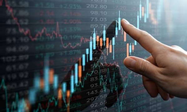 Nhận định phiên giao dịch ngày 13/2: VN Index tiếp tục giằng co, có thể kiểm định lại vùng 1.260-1.265 điểm