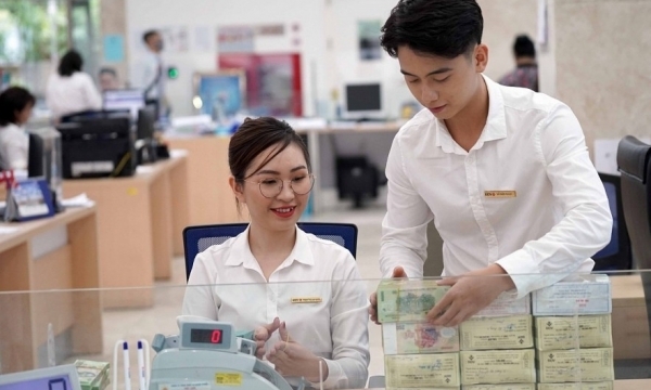 Yêu cầu nghiêm cấm các ngân hàng tự do tăng lãi suất không theo định hướng