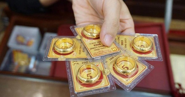 Giá vàng nhẫn tiếp tục tăng mạnh