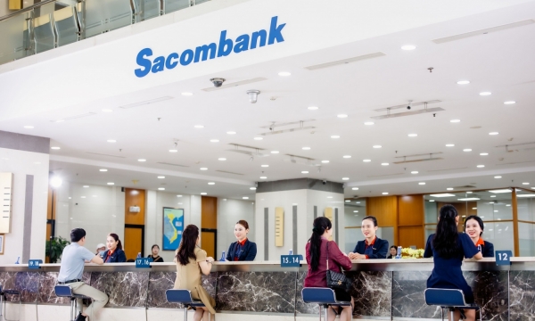 Điểm tin ngân hàng ngày 18/4: Sacombank hạ giá bán khoản nợ gần 6.000 lượng vàng SJC của APT