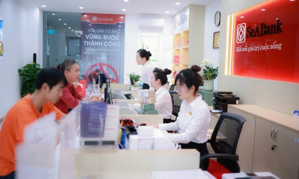 Tin tức ngân hàng nổi bật tuần qua: Techcombank triển khai dịch vụ đổi ngoại tệ trực tuyến